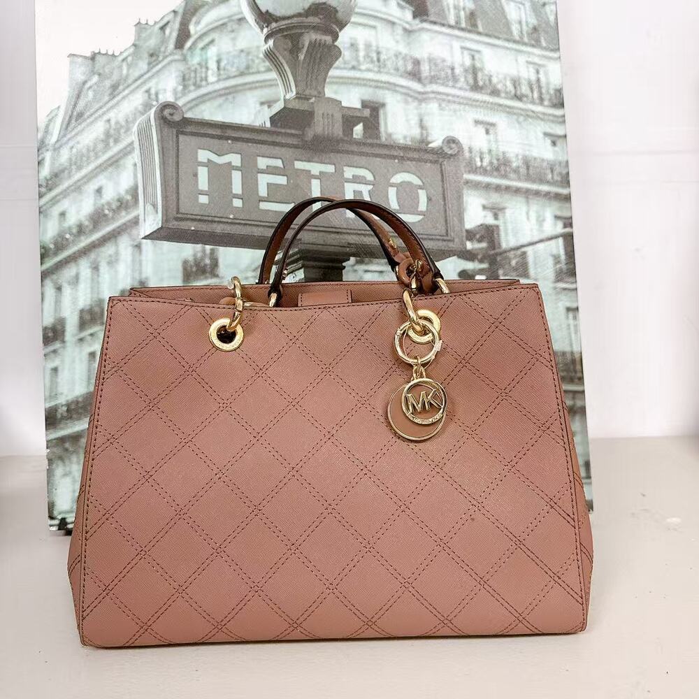 Michael Kors 30F5GCYT2T Cynthia MD Medium Satchel